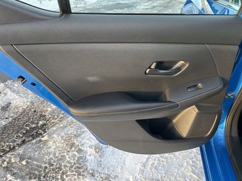 Used 2024 Nissan Sentra SV image 39