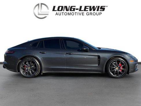 Used 2018 Porsche Panamera image 8