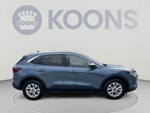 Used 2023 Ford Escape Active AWD/4WD image 8