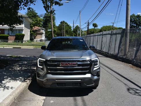 Used 2026 GMC Terrain Elevation FWD image 3
