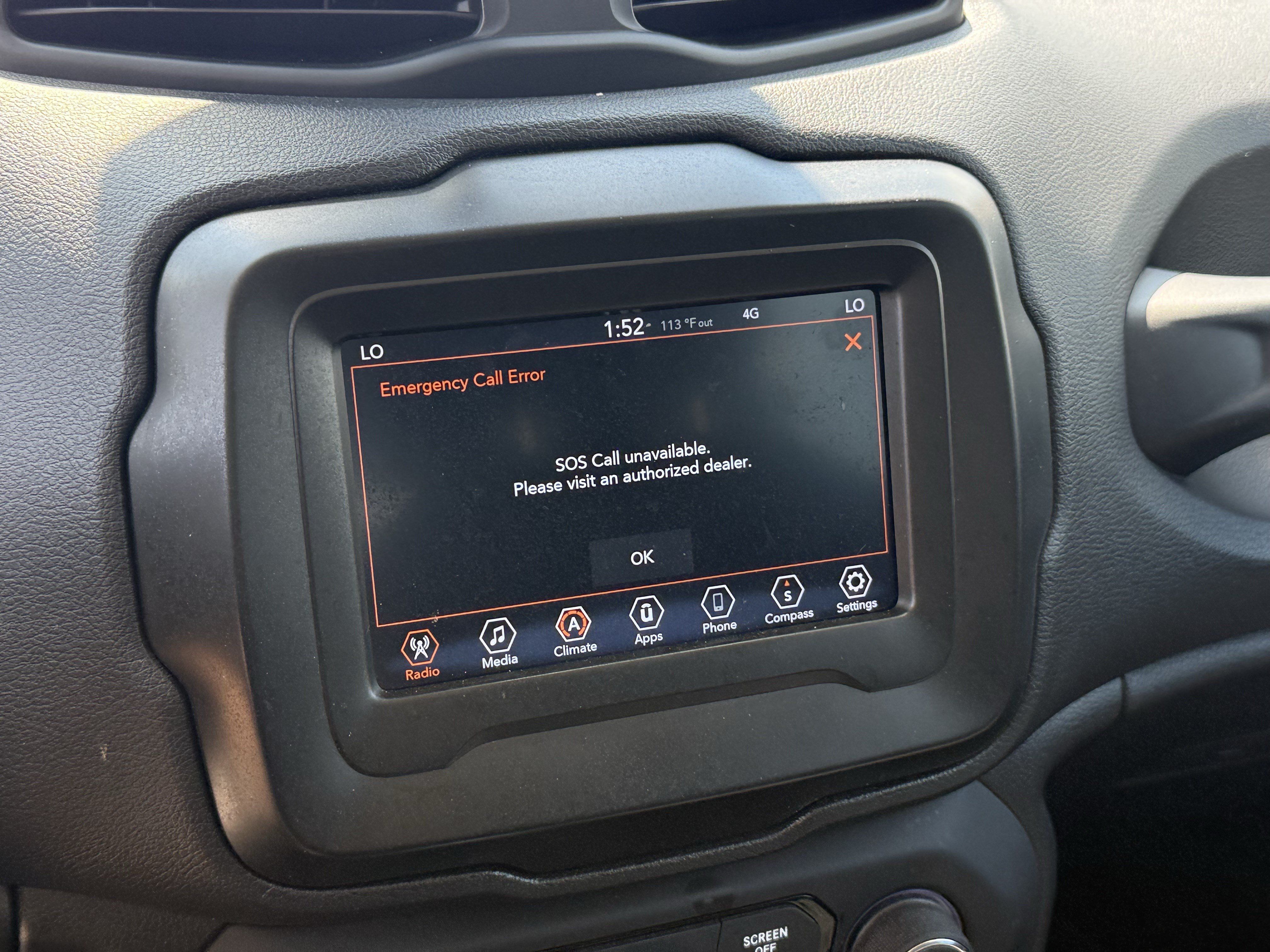 Used 2021 Jeep Renegade Latitude FWD image 20