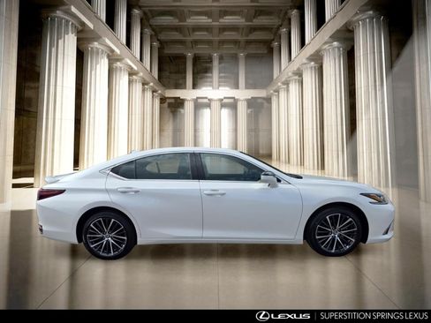 Used 2025 Lexus ES 300h w/ Premium Package FWD image 3