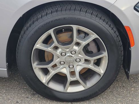 Used 2016 Dodge Charger SXT image 8