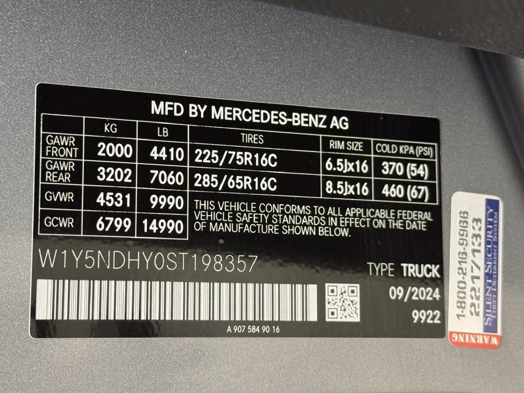 Used 2025 Mercedes-Benz Sprinter 3500 image 36
