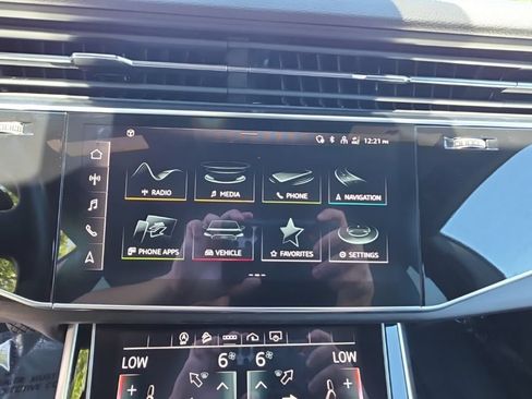 Used 2023 Audi Q8 Premium Plus w/ Premium Plus Package AWD/4WD image 18