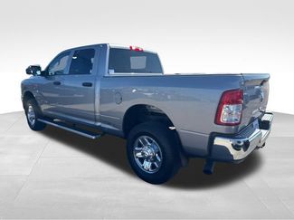 Used 2021 RAM 2500 Tradesman w/ Chrome Appearance Group AWD/4WD video 3