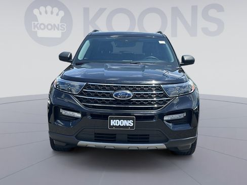 Certified 2022 Ford Explorer XLT w/ Equipment Group 202A AWD/4WD image 4