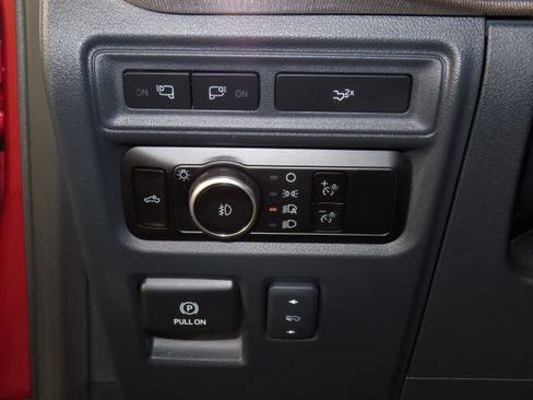 Used 2023 Ford F150 Raptor AWD/4WD image 48