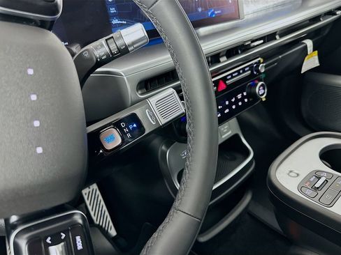 New 2026 Hyundai Ioniq 9 Calligraphy image 15