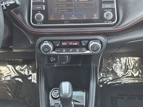 Used 2019 Nissan Kicks SR w/ SR Premium Package FWD image 22
