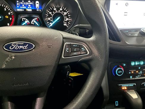 Used 2017 Ford Escape SE w/ Equipment Group 201A AWD/4WD image 24
