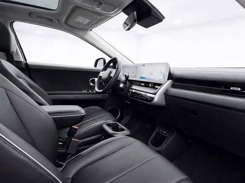 Used 2024 Hyundai Ioniq 5 Limited AWD/4WD image 8