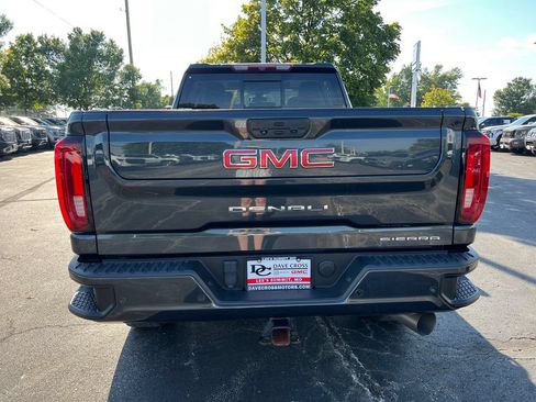 Used 2022 GMC Sierra 2500 Denali AWD/4WD image 8