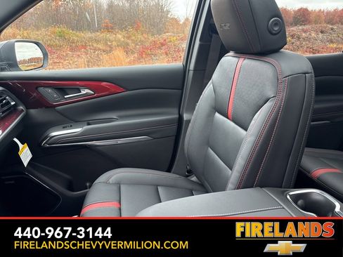 New 2026 Chevrolet Traverse RS image 18