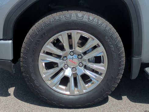 Used 2025 GMC Sierra 1500 Denali w/ Denali Carbonpro Edition AWD/4WD image 45