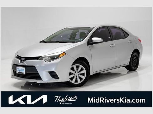 Used 2014 Toyota Corolla LE FWD image 1