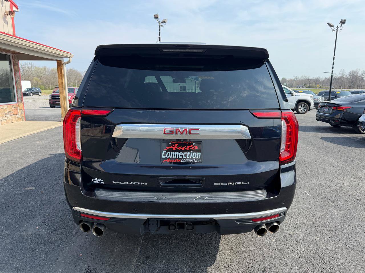Used 2023 GMC Yukon Denali w/ Max Trailering Package AWD/4WD image 5