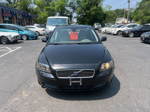Used 2005 Volvo S40 2.4i image 2