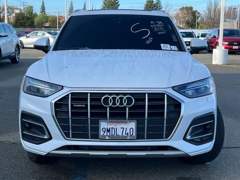 Used 2021 Audi Q5 Premium w/ Convenience Package image 6