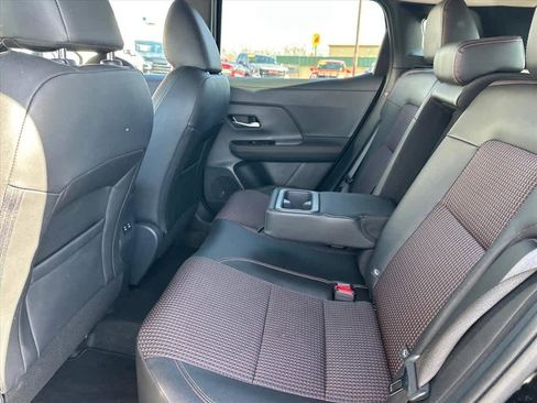 Used 2025 Nissan Kicks SR image 11