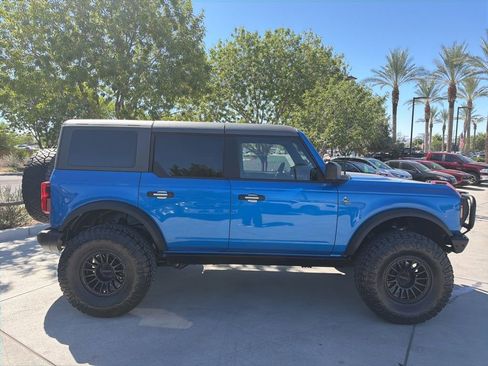 Used 2023 Ford Bronco Black Diamond AWD/4WD image 2