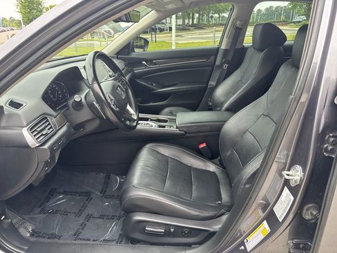 Used 2021 Honda Accord Touring image 12