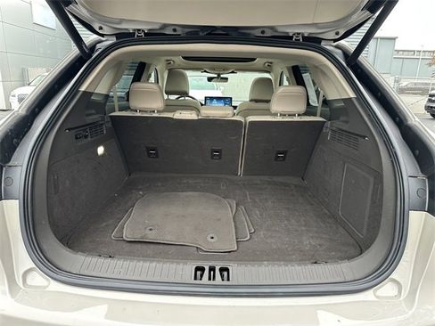 Certified 2022 Lincoln Nautilus Reserve image 44