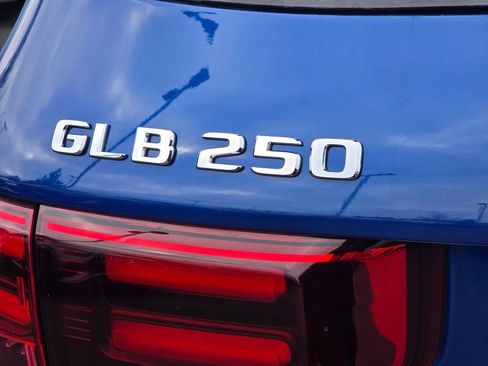 New 2026 Mercedes-Benz GLB 250 4MATIC image 33