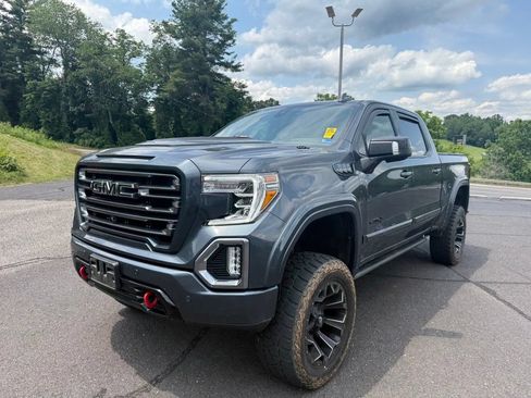 Used 2021 GMC Sierra 1500 AT4 w/ AT4 Premium Package AWD/4WD image 4