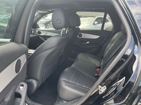 Used 2022 Mercedes-Benz GLC 300 image 6