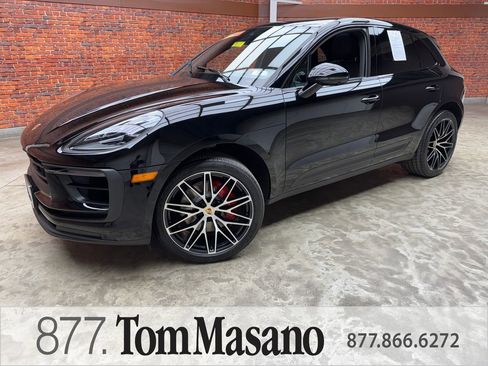 Used 2022 Porsche Macan S AWD/4WD image 1