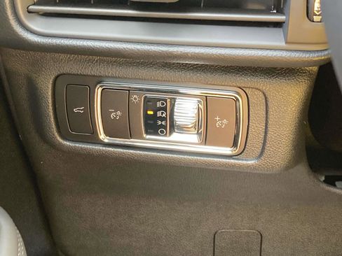 New 2025 Lincoln Corsair FWD w/ Equipment Group 101A image 29