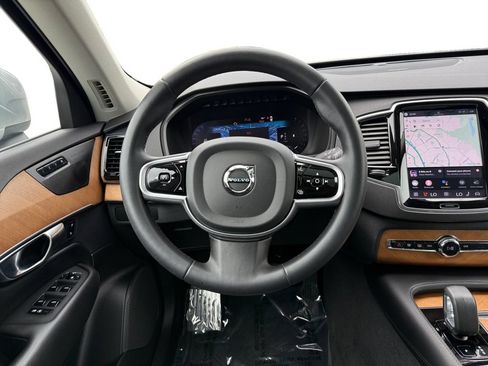 Used 2023 Volvo XC90 B6 Plus w/ Protection Package Premier AWD/4WD image 12