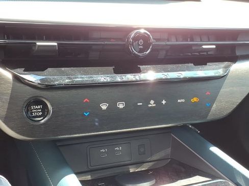 Used 2026 Nissan Murano Platinum w/ Technology Package AWD/4WD image 19