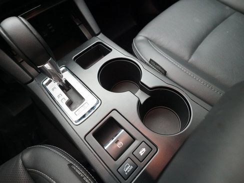 Used 2016 Subaru Outback 2.5i Limited image 16