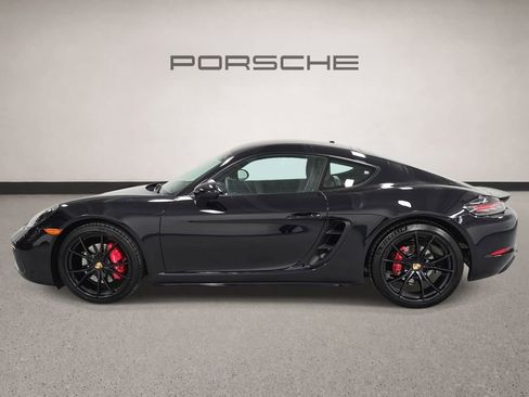 Certified 2024 Porsche 718 Cayman S RWD image 2