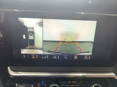Used 2025 GMC Sierra 2500 Denali Ultimate AWD/4WD image 21