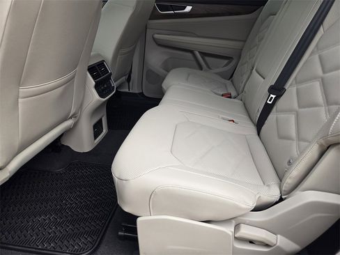 New 2026 Volkswagen Atlas SE image 20