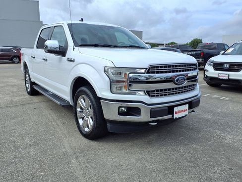 Used 2019 Ford F150 Lariat w/ Equipment Group 502A Luxury AWD/4WD image 2