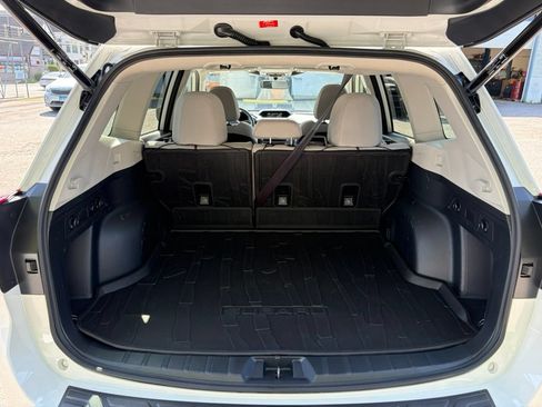 Used 2024 Subaru Forester Premium AWD/4WD image 8