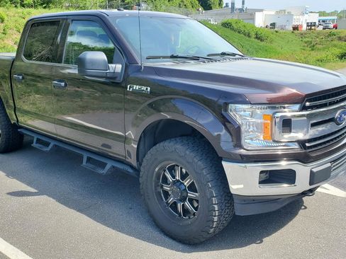 Used 2018 Ford F150 XLT image 2