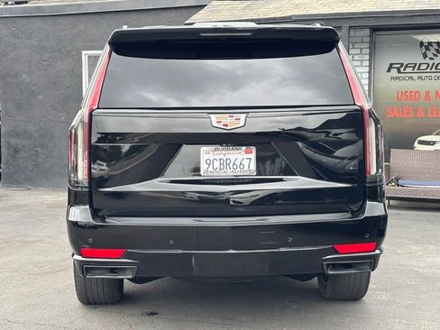 Used 2022 Cadillac Escalade ESV Sport Platinum w/ Heavy-Duty Trailer Package AWD/4WD image 21