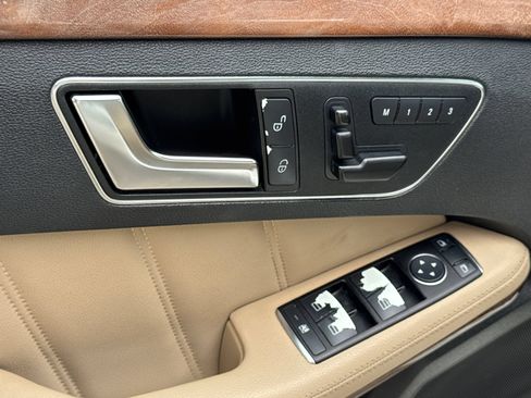 Used 2012 Mercedes-Benz E 350 Sedan image 18
