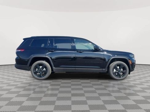 New 2025 Jeep Grand Cherokee L Altitude AWD/4WD image 6