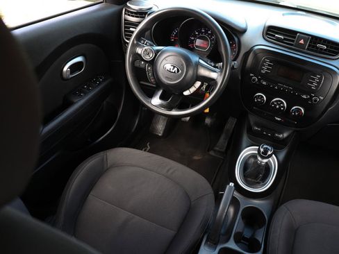 Used 2015 Kia Soul image 20