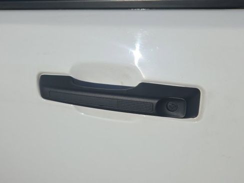 Used 2022 Ford Maverick XL image 18