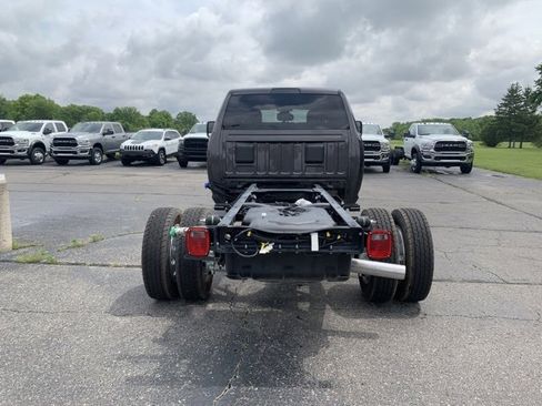 New 2024 RAM 4500 SLT w/ Quick Order Package 2YG SLT image 6