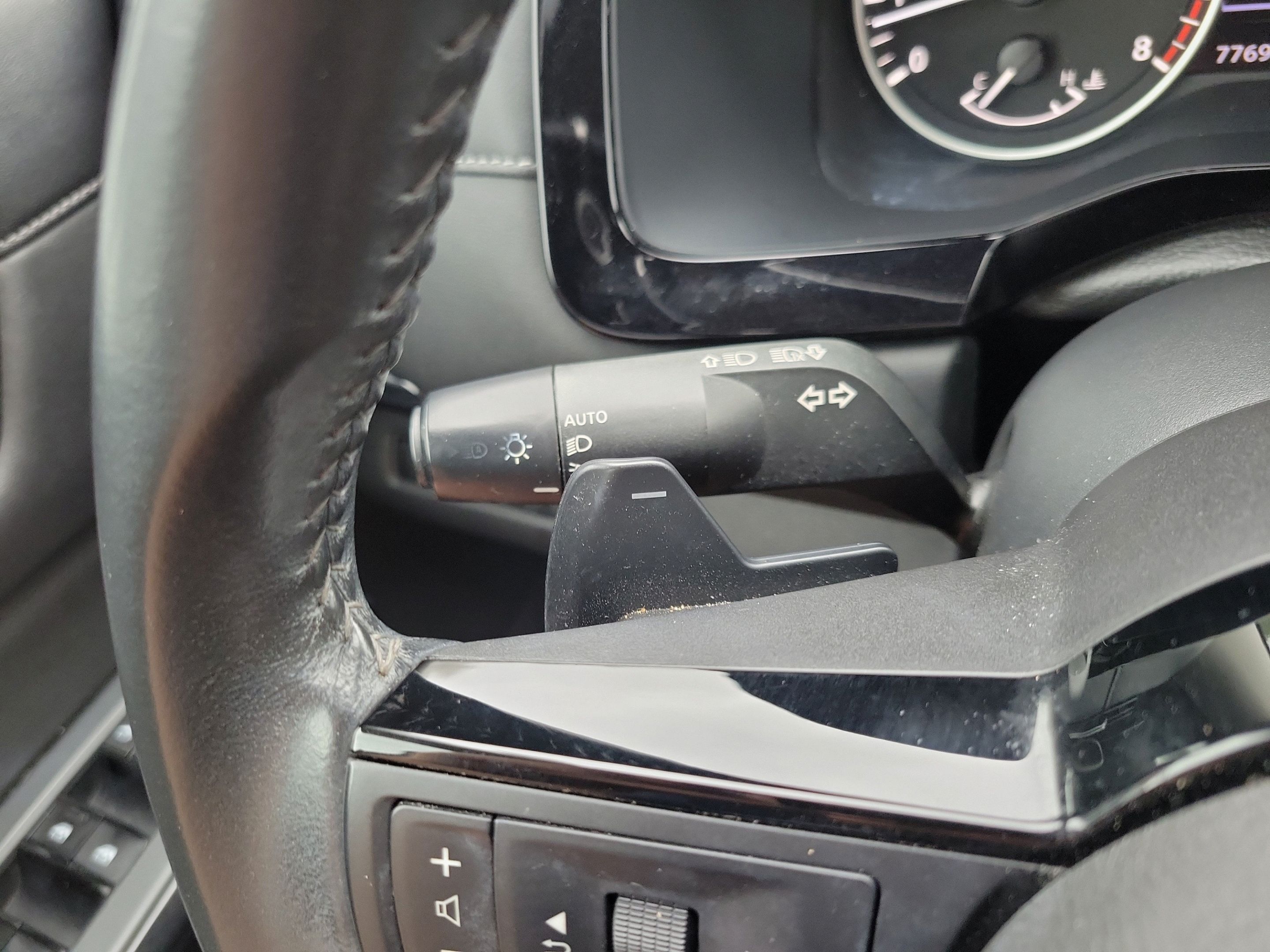 Used 2023 Nissan Pathfinder SV AWD/4WD image 16