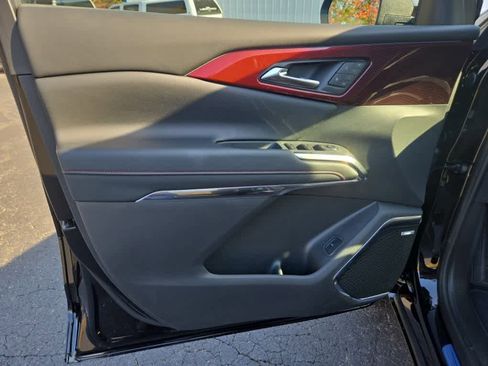 New 2026 Chevrolet Traverse RS image 11