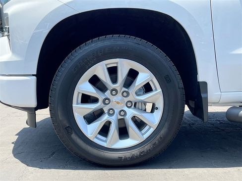 New 2025 Chevrolet Silverado 1500 Custom image 32